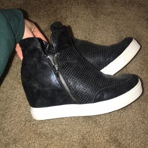 Steve Madden Shoes - Steve Madden wedged sneakers Steve Madden Shoes - Steve Madden wedged sneakers
